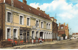 GOURNAY-EN-BRAY - Hôtel Du Chemin De Fer - Gournay-en-Bray