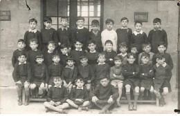 Carte Photo - Ecole - Photo De Classe De Garçons - Gambetta Chauffour - Escuelas