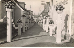 Carte-Photo - ECOMMOY - Congrès Eucharistique 1936 - Rue Ste Anne - Hortensias Bleus - Ecommoy