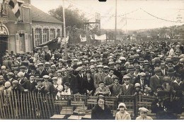 Carte-Photo à Localiser - Assemblée Pendant Une Fête - A Identificar