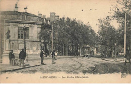 SAINT-DENIS - Les Ecoles Châteaudun - Tramway - Saint Denis