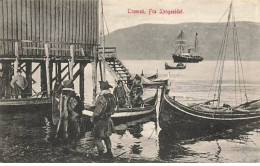 Norvège - Tromso - Fra Lyngseidet - Hommes Près De Bateaux Sur Une Plage - Norvège