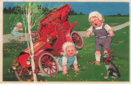 Carte Gaufrée - Flatscher - Serie 7318 - Un Couple De Bébé Près D'une Voiture Après Un Accident - Baby's