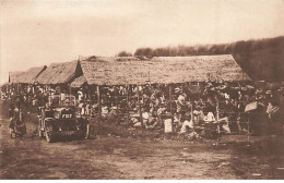 Indonésie - Le Marché Indigène à BALI - Automobile FIAT - Indonesien