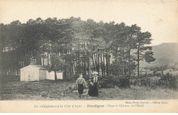 CAVALAIRE-SUR-MER - PARDIGON - En Villégiature à La Côte D'Azur - Plage Et Château De L'Hôtel - Cavalaire-sur-Mer