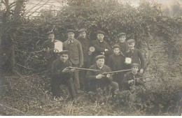 Carte Photo - Tir Scolaire - Jeunes Gens Avec Leur Fusil - Autres & Non Classés