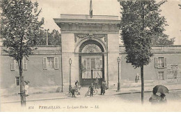 VERSAILLES - Le Lycée Hoche - Versailles