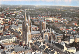 50.AM10796.Coutances.Vue D'ensemble La Cathédrale.Edit Artaud.7.CPSM 15x10 Cm - Coutances