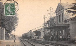 41 . N°205464. Mer. La Gare. Train - Mer