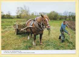 Rolland LE ROUX ramasse Son Herbe / PLOUGASNOU (29) (QUINQUIS J.) C.M.T.B. N° 50 / 400 Exemplaires (CARTOUEST) - Paysans