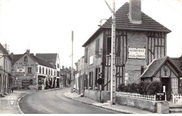 45 - La Ferté Saint Aubin - SAN22806 - Les Hôtels Et La Grande Rue - CPSM 14X9 Cm - La Ferte Saint Aubin