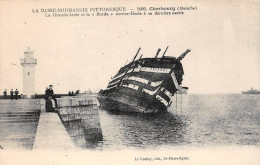 50 - Cherbourg - SAN21759 - La Grande Jetée Et Le "Borda" - Navire école à Sa Dernière Escale - Cherbourg