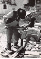 43 . N°kri10811.sabotier Du Puy En Velay .homme .n°.edition Photo D'art De Provence . Sm 10X15 Cm . - Autres & Non Classés