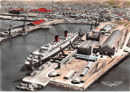 50 . N° Kri10881. Cherbourg .la Queen Elisabeth A Quai .n°2 . . Edition Artaud . Sm 10X15 Cm . - Cherbourg