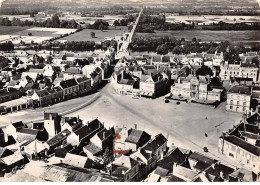 49 - SAN60732 - CHALONNES - Place De L'Hôtel De Ville Et Pont Suspendu - Lapie 4 - CPSM 10x15 Cm - Chalonnes Sur Loire