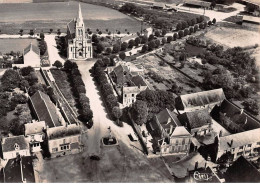 41 - SAN60644 - OUCQUES - Vue Aérienne - Place Du Château - Avenue De L'Eglise - Combier 3 A - CPSM 10x15 Cm - Otros & Sin Clasificación