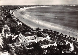 44 . N°kri11488 . La Baule . Le Casino Le Royal Et La Plage .  N°31310 A  . Edition Combier . Cpsm 10X15 Cm . - La Baule-Escoublac