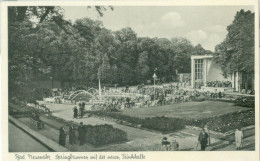 Bad Neuenahr-Ahrweiler 1953; Springbrunnen Mit Der Neuen Trinkhalle - Gelaufen. (Ka-Ro-Ba-Ne) - Bad Neuenahr-Ahrweiler