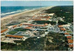 40.SEIGNOSSE-PLAGE.n°22300.VUE PANORAMIQUE AERIENNE VVF ET CENTRE COMMERCIAL.CPSM. - Sonstige & Ohne Zuordnung