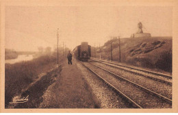 49 - SAVENNIERES - SAN65313 - Le Moulin De La Petite Roche Vers La Loire - Train - Sonstige & Ohne Zuordnung