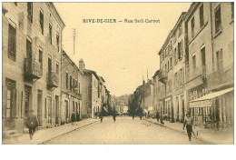 42. N°37237 . Rive De Gier . Rue Sadi Carnot - Rive De Gier