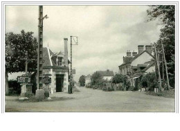 41.NEUNG SUR BEUVRON.CARREFOUR DU BOURG NEUF.CAFE DE LA CROIX.CPSM - Neung Sur Beuvron