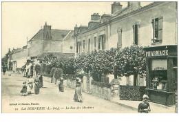 44.LA BERNERIE.n°20553.LA RUE DES MOUTIERS.PHARMACIE - La Bernerie-en-Retz