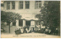 44 . N° 32588. NANTE PENSIONNAT SAINT FELIX.COUR - Nantes