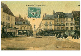 45.MONTARGIS.n°1244.PLACE MIRABEAU.CP TOILEE - Montargis