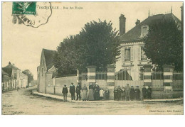 45.ENGENVILLE.n°20542.RUE DES ECOLES - Autres & Non Classés