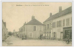 45.DORDIVES.PLACE DE LA POSTE ET RUE DE LA MAIRIE. - Dordives