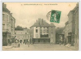 49.DOUE LA FONTAINE.PLACE DE L'HOTEL DE VILLE.MAGASIN LACROIX.PHARMACIE - Doue La Fontaine