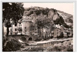 48.MEYRUEIS.ALT 700m.LA TOUR DE L'HORLOGE (EPOQUE MOYENAGEUSE) SUR LES BORDS DE LA JONTE ET .... DE LA VIERGE.CPSM. - Meyrueis