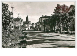 47.SAINTE LIVRADE SUR LOT.RUE DU PONT.CPSM - Autres & Non Classés