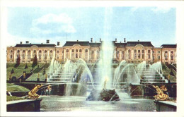 72109857 St Petersburg Leningrad Schloss Peterhof Fontaene  - Russia