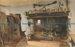 R132274 The Kitchen. Hayes Barton. Birthplace Of Sir Walter Ralegh. Frith. No 81 - Monde