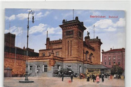 39097021 - Saarbruecken.  Ein Motiv Am Bahnhof. Karte Beschrieben Handschriftliches Datum Von 1919. Leichte Abschuerfun - Saarbruecken