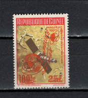 Guinea 1969 Space, Moonlandings 100 F Stamp With Orange Overprint MNH -scarce- - Africa