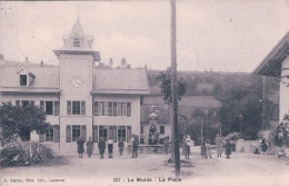 Le Muids VD, La Place Animée Et Le Collège (937) - Sonstige & Ohne Zuordnung