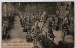 France - PARIS Hôtel Des Invalides. Musée De L'Armée Salle De Pierrefonds Histoire De L'armure De 1450-1650 - Postcard - Musei