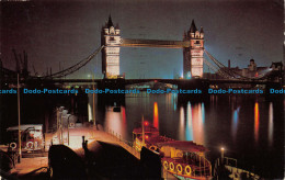R133329 Tower Bridge And River Thames. By Night. London. 1970 - Other & Unclassified
