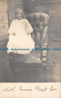 R133936 Old Postcard. A Girl On The Chair. 1904 - Mundo