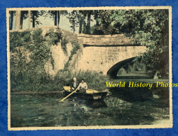 Photo Ancienne Colorisée - Baugé ( Maine Et Loire ) - Pont & Barque Sur Le Cousnon - 1933 - En Anjou - Barcos