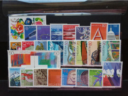 SVIZZERA - 26 Valori Anni '80/'90 - Nuovi ** - Facciale Frs Sv 18,90 (sottofacciale) + Spese Postali - Unused Stamps