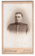 Fotografie F. X. Ostermayer, München, Karlsplatz 6, Junger Soldat In Uniform  - Personnes Anonymes