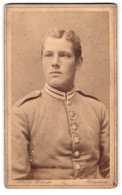 Fotografie Werner, München, Schwanthaler-Strasse 1, Gutaussehender Soldat In Garde-Uniform  - Personnes Anonymes