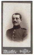 Fotografie Otto Mohr, Neuburg, Soldat Des 15. Regiments In Uniform Mit Gewichstem Schnauzer  - Anonieme Personen