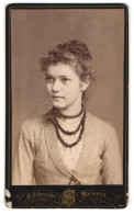 Fotografie Ernst Schroeter, Meissen, Obergasse 597, Junge Dame Mit Halskette  - Anonieme Personen