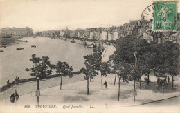 P4-14  TROUVILLE QUAI JOINVILLE TRES BELLE VUE - Trouville