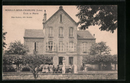 CPA Pouilly-sous-Charlieu, Ecole Et Mairie  - Charlieu